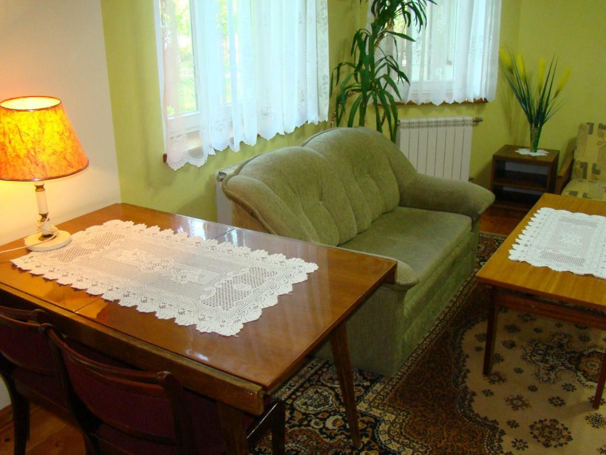 Pensjonat Dworek Baranowka Goniądz Extérieur photo